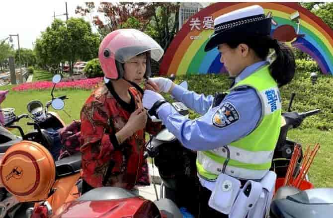 6月1號起，騎電動車不戴頭盔真的會面臨處罰、罰款嗎？多地已經(jīng)發(fā)出官方聲明緊急辟謠！